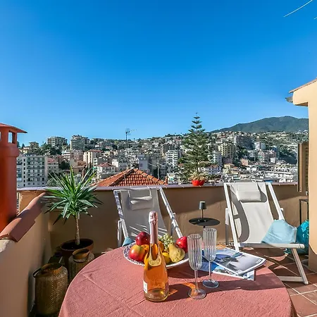 Daire Piccola Pigna - Terrazza Vista Mare - Happy *